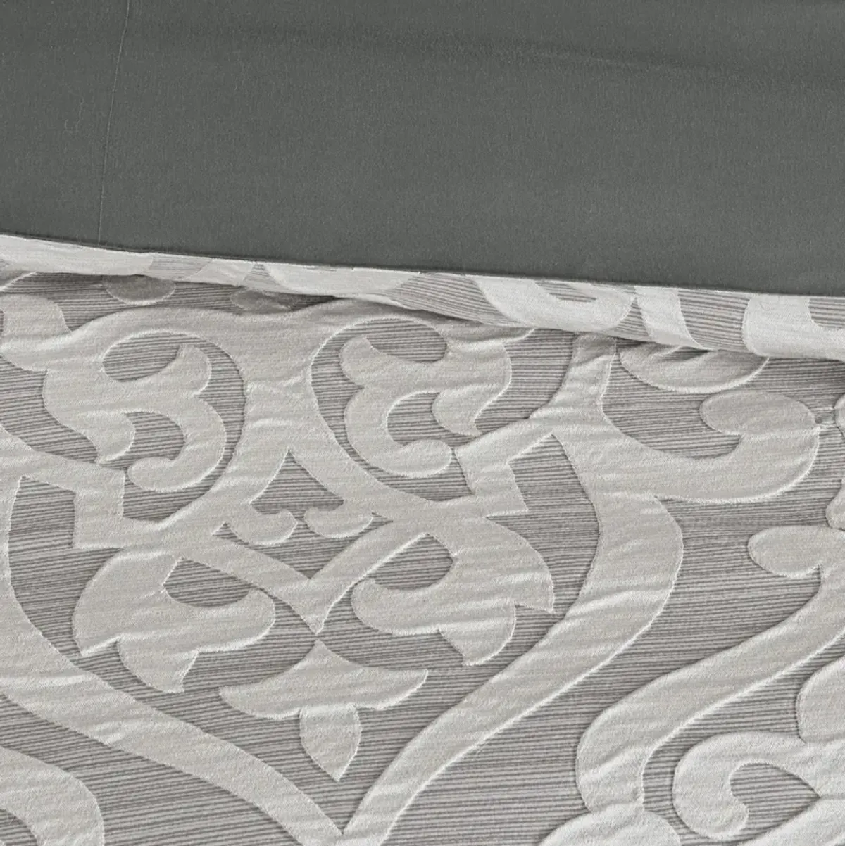 Barker Queen Comforter Set - Silver