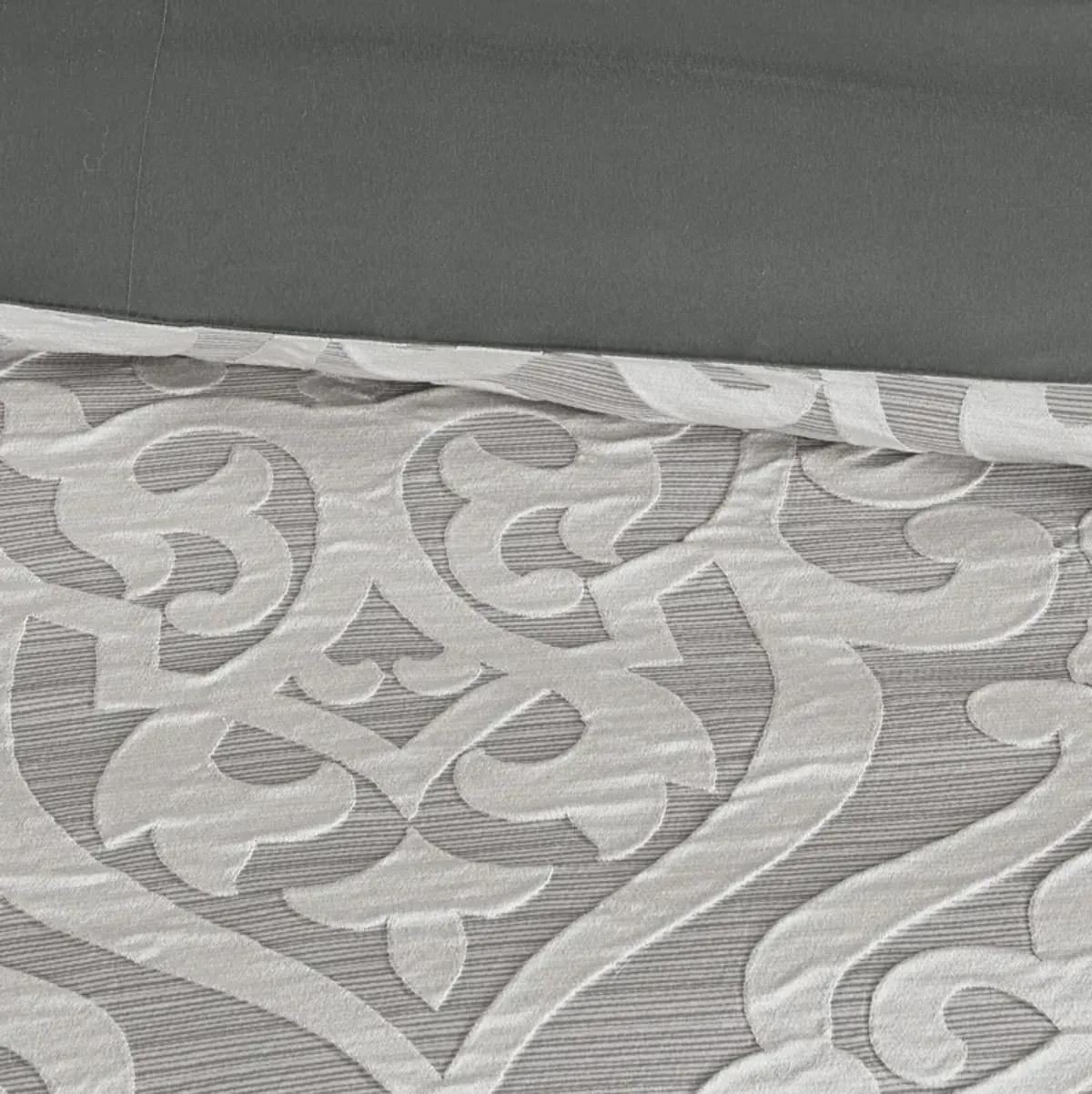 Barker Queen Comforter Set - Silver