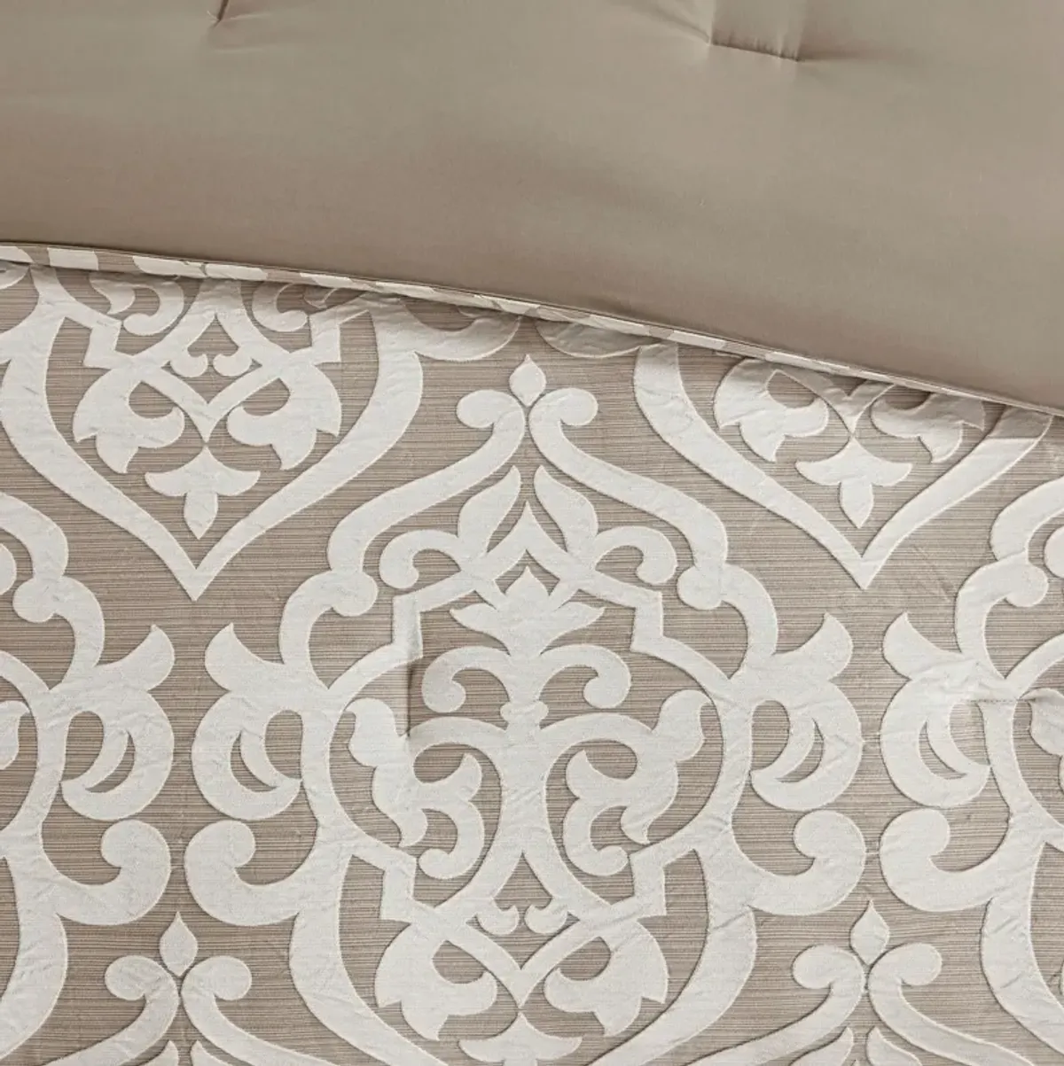 Barker King Comforter Set - Ivory