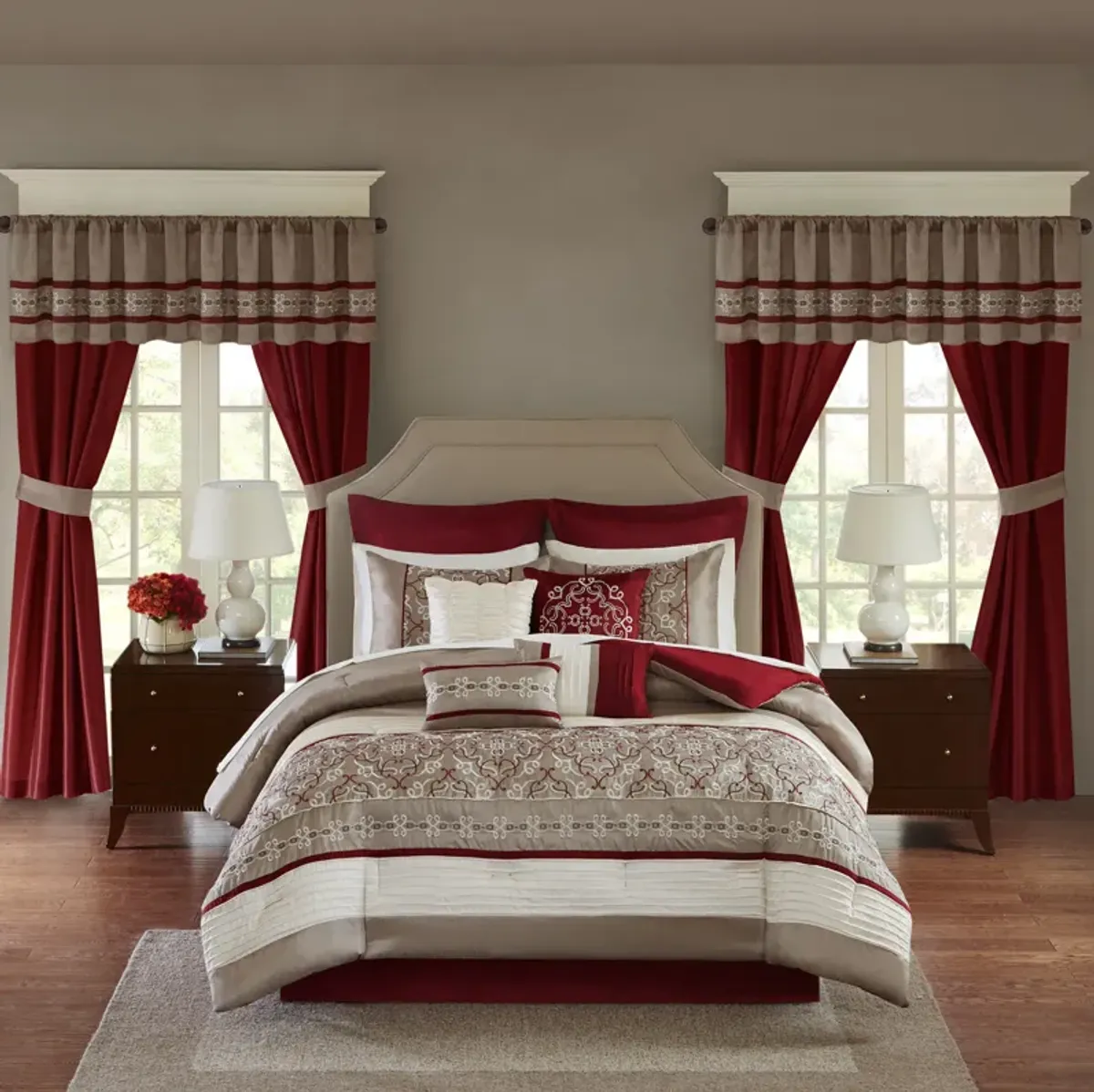 Leanna Queen Complete Bedroom Set