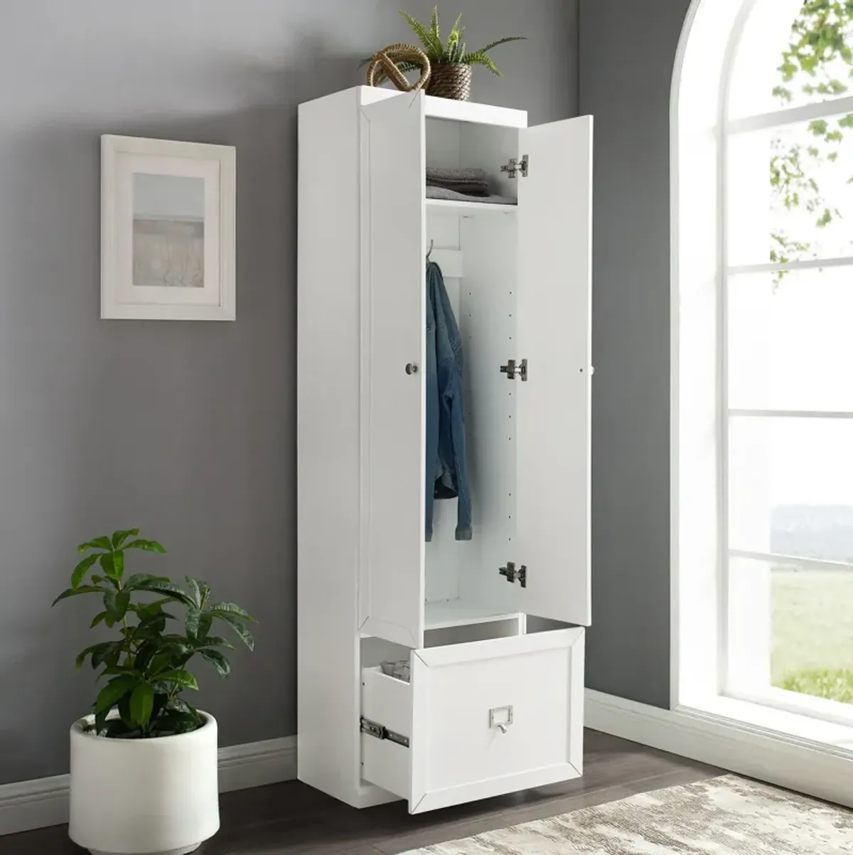 Caddie Convertible Pantry/Closet