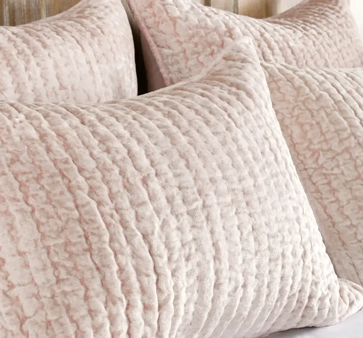 Bari Velvet King Quilt Set - Pink