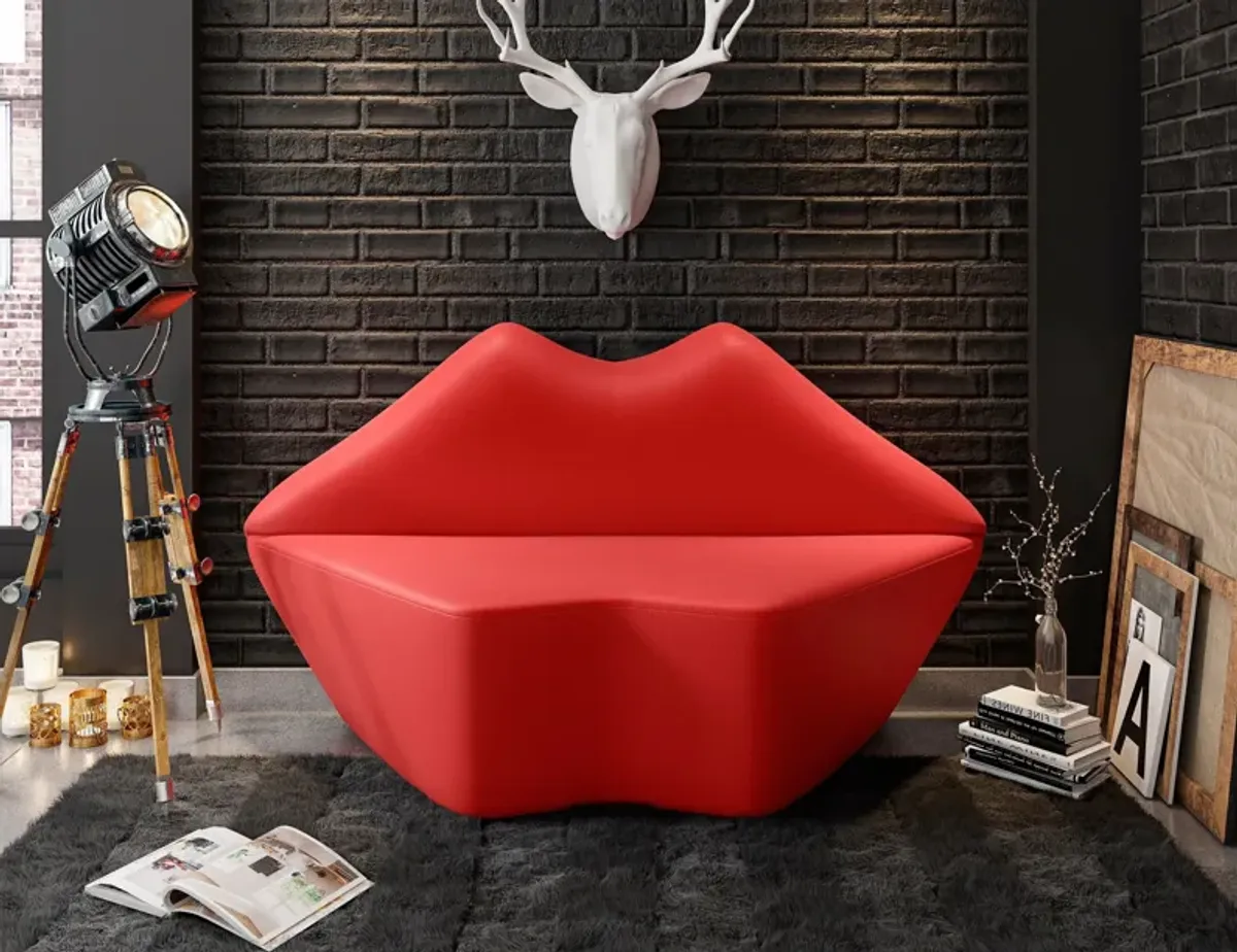 Beso Loveseat - Red