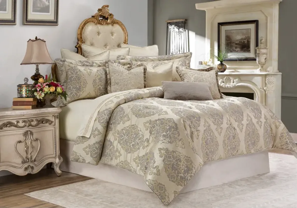 Bennett 10-Piece King Comforter Set by Michael Amini