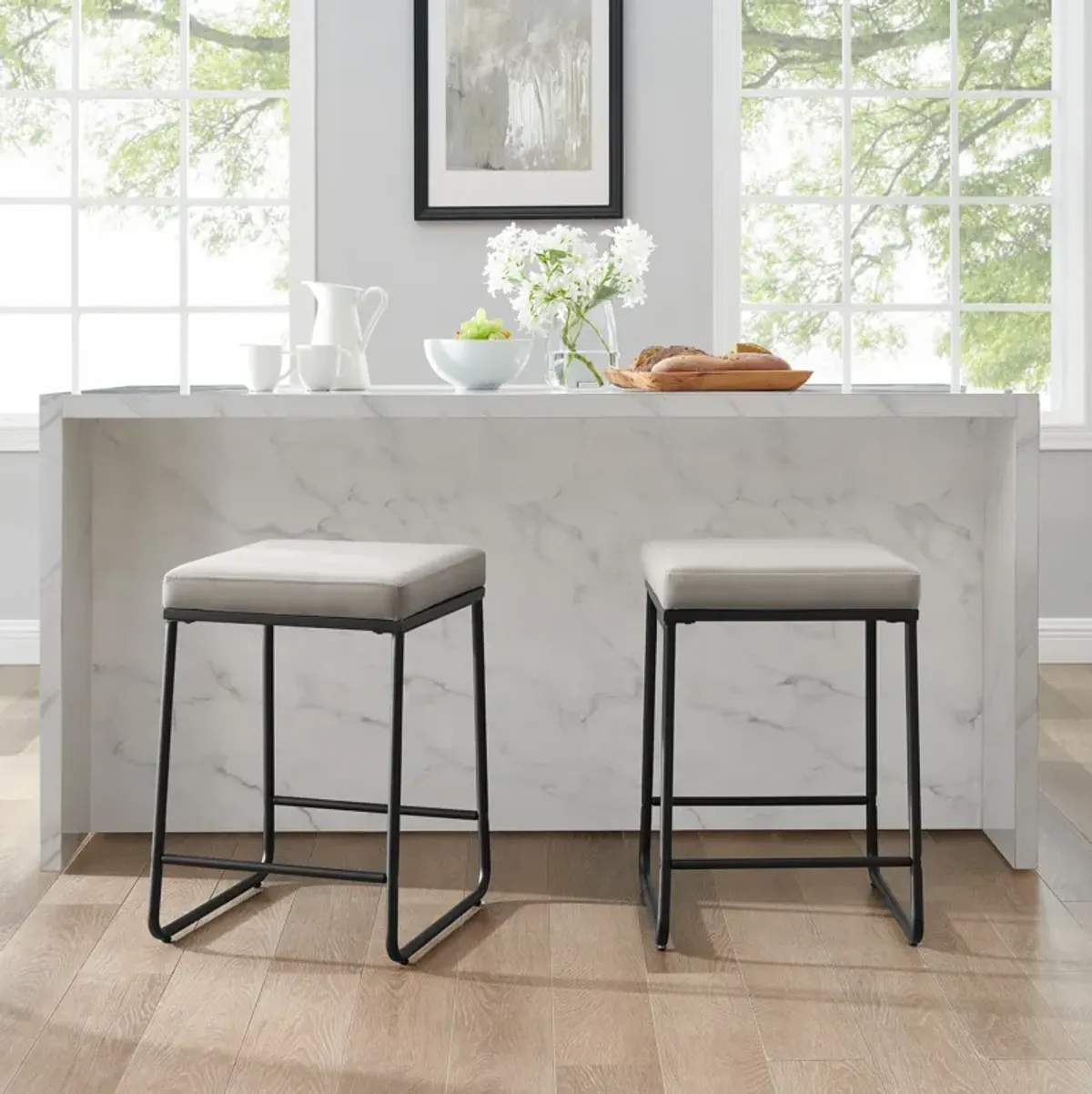 Ean Counter Stool Set