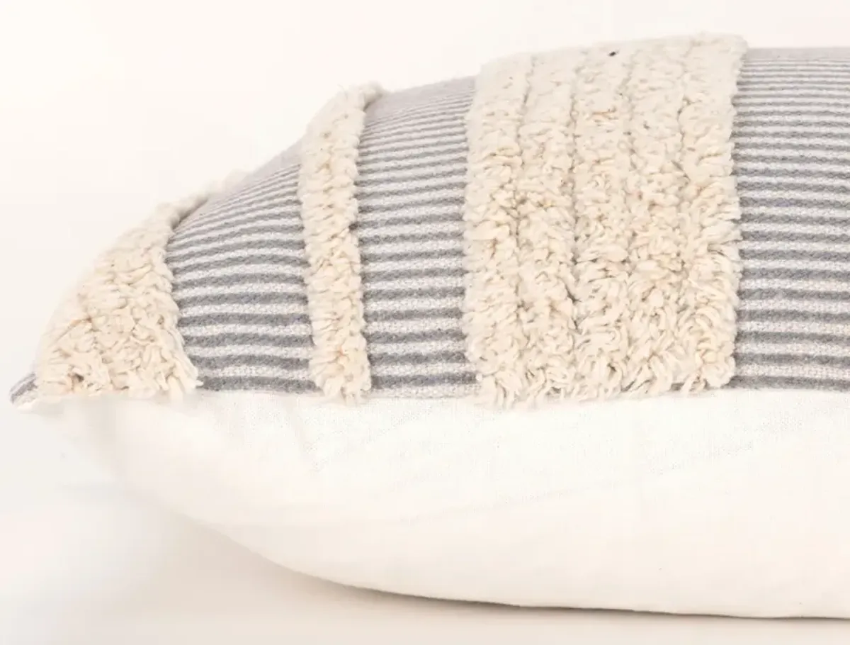 Amelia 14" X 20" Pillow - Gray