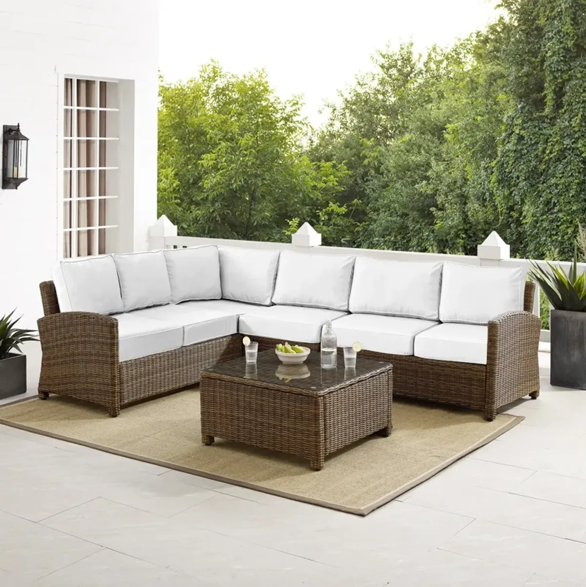 Destin 4-Piece Outdoor Sectional and Coffee Table Set - White/Brown