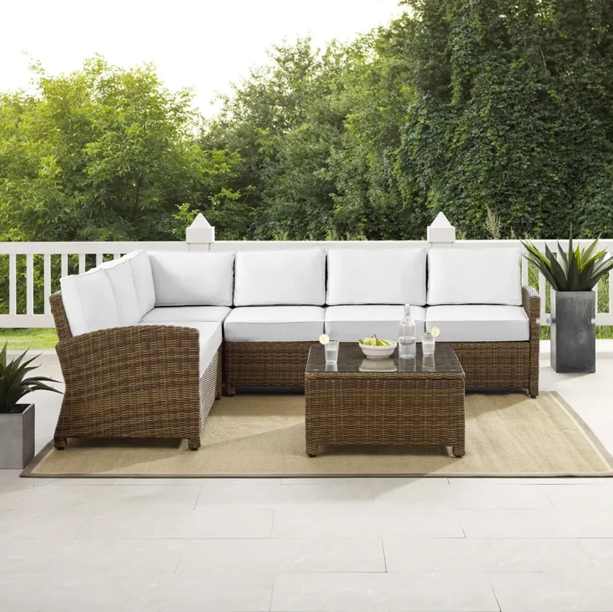 Destin 4-Piece Outdoor Sectional and Coffee Table Set - White/Brown