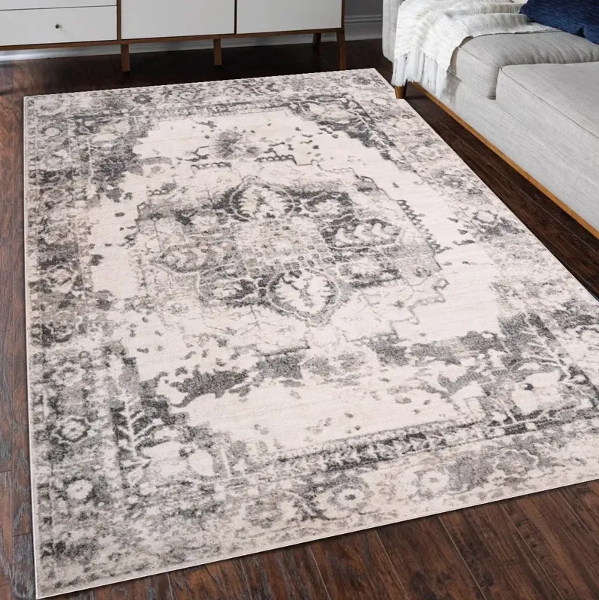 Lovage 5' x 7' Area Rug - White/Gray