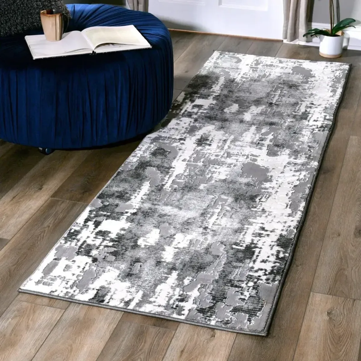 Venezia 2' x 8' Runner - White/Gray