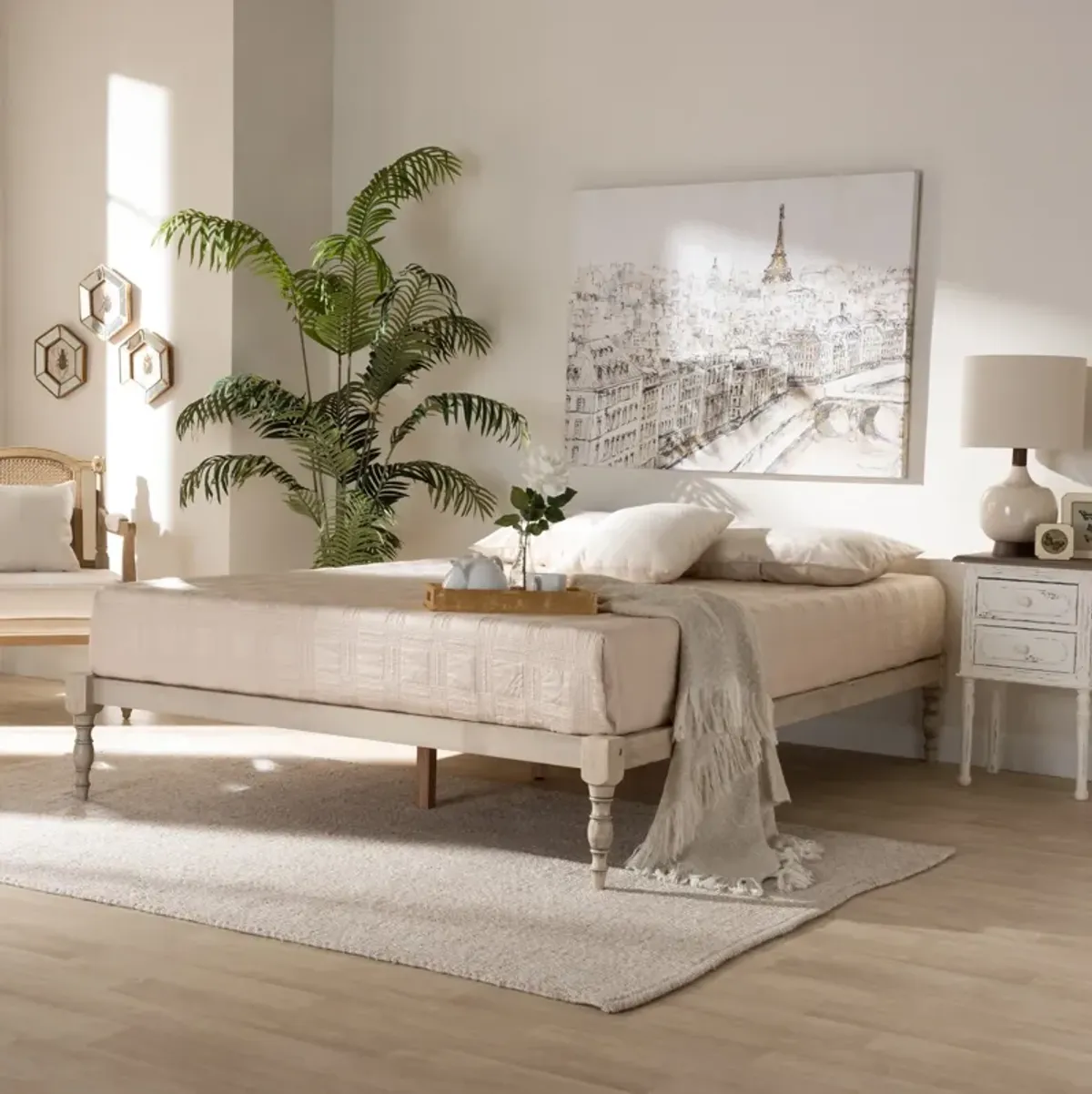 Piera Queen Platform Bed