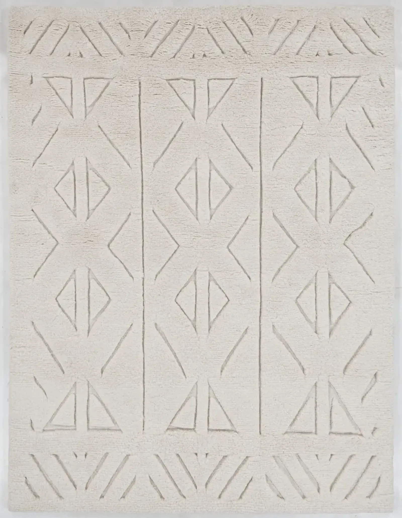 Nyssa 8' x 10' Area Rug - White