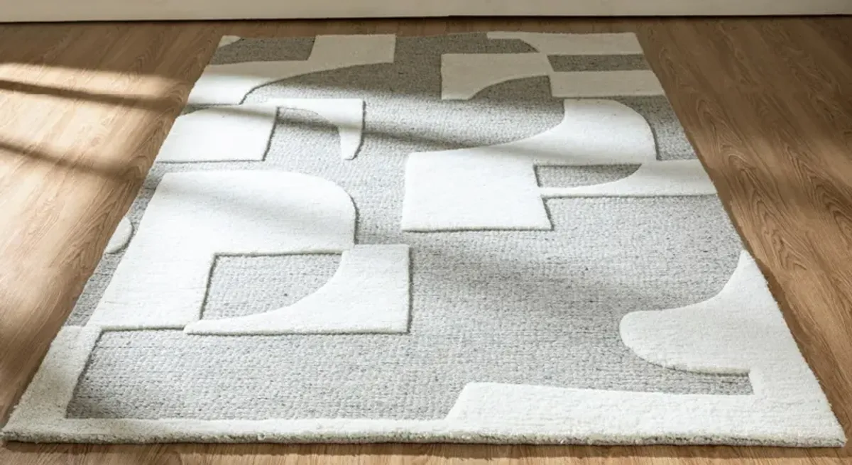 Villena 5' x 8' Area Rug - Ivory/Silver