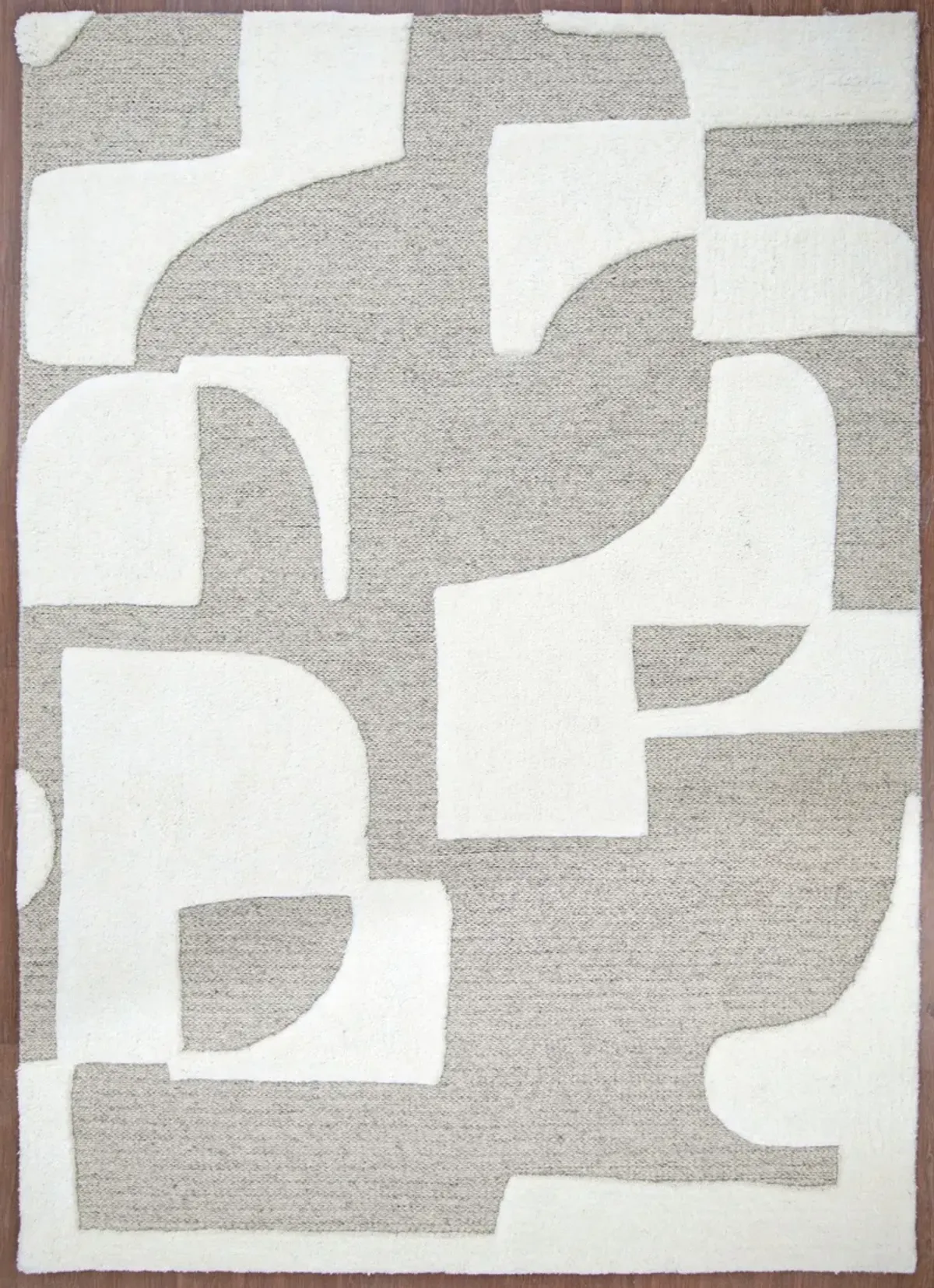 Villena 5' x 8' Area Rug - Ivory/Silver