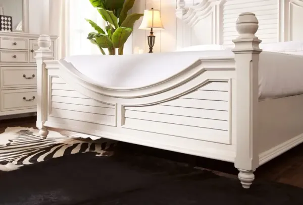 Charleston 6-Piece King Poster Bedroom Set with Nightstand, Dresser and Mirror - White