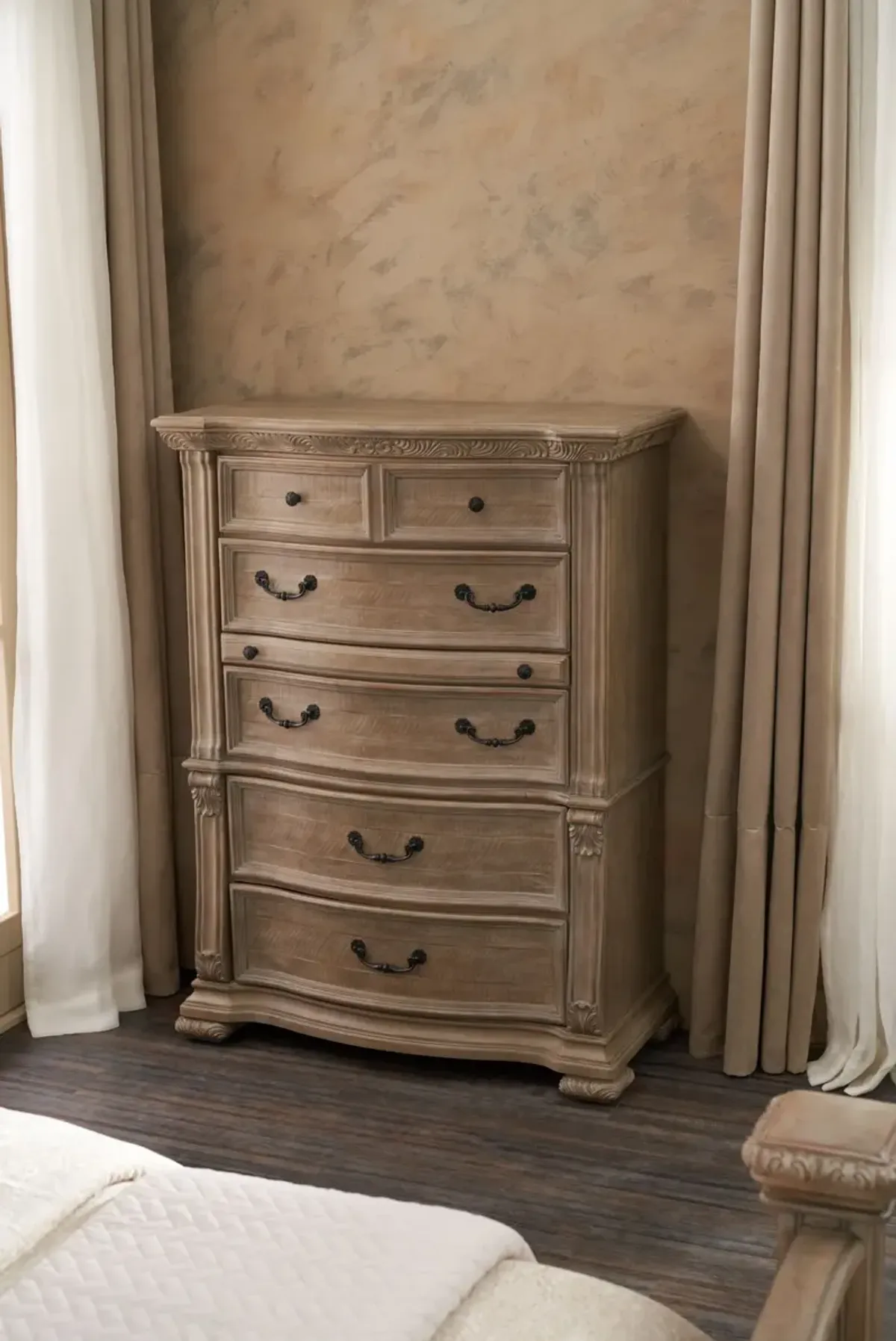 Tuscany Chest - Taupe