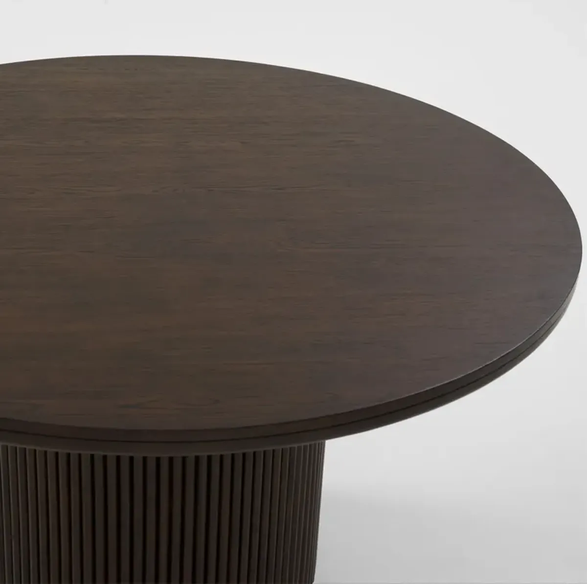 Santa Monica Round Dining Table - Chestnut