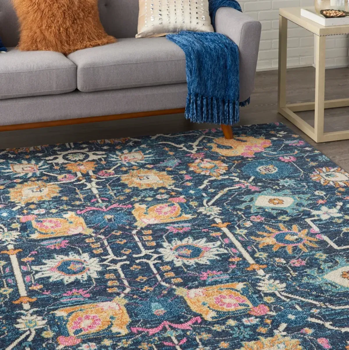 Tralee 7' x 10' Area Rug - Navy