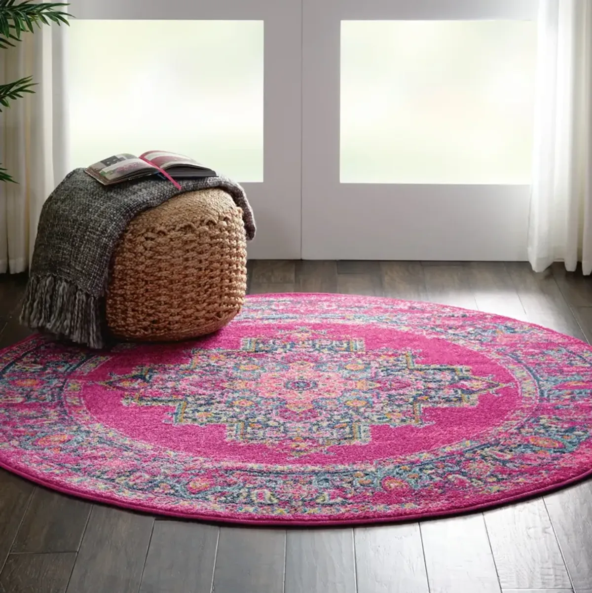 Tralee 4' Round Area Rug - Fuchsia