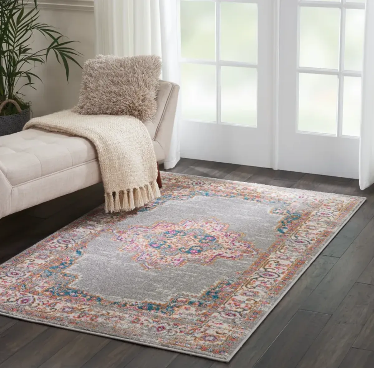 Tralee 4' x 6' Area Rug - Gray