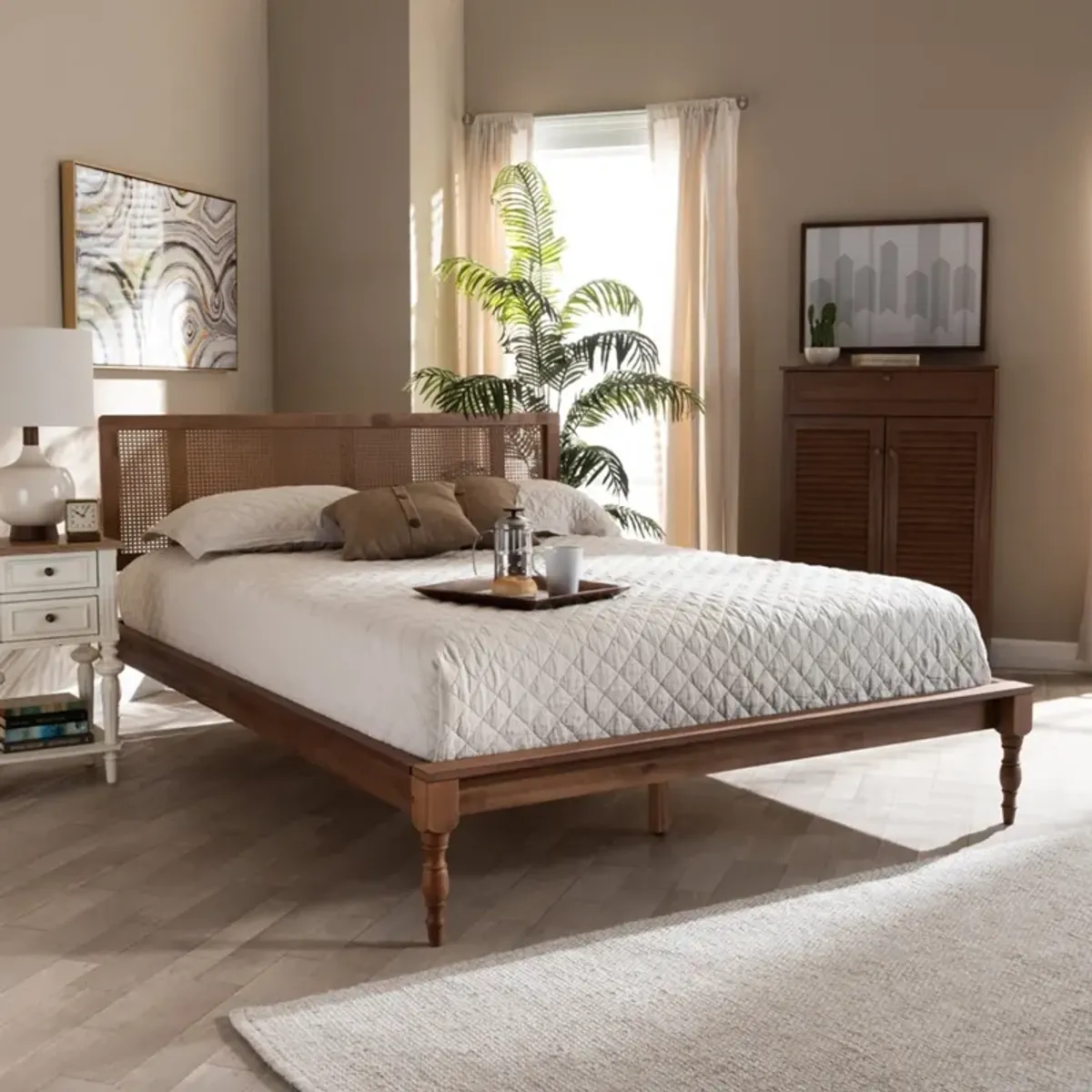 Leonida Queen Platform Bed - Ash Walnut