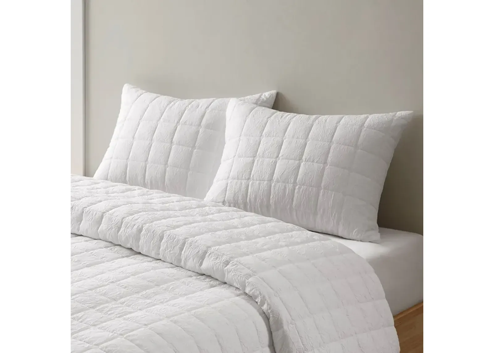 Aurora King/California King Comforter Set - White