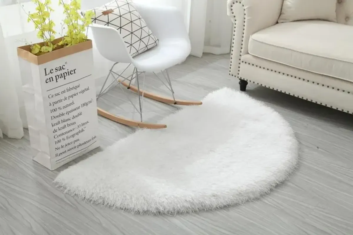 Sarezzo 3' x 5' Halfmoon Area Rug - White