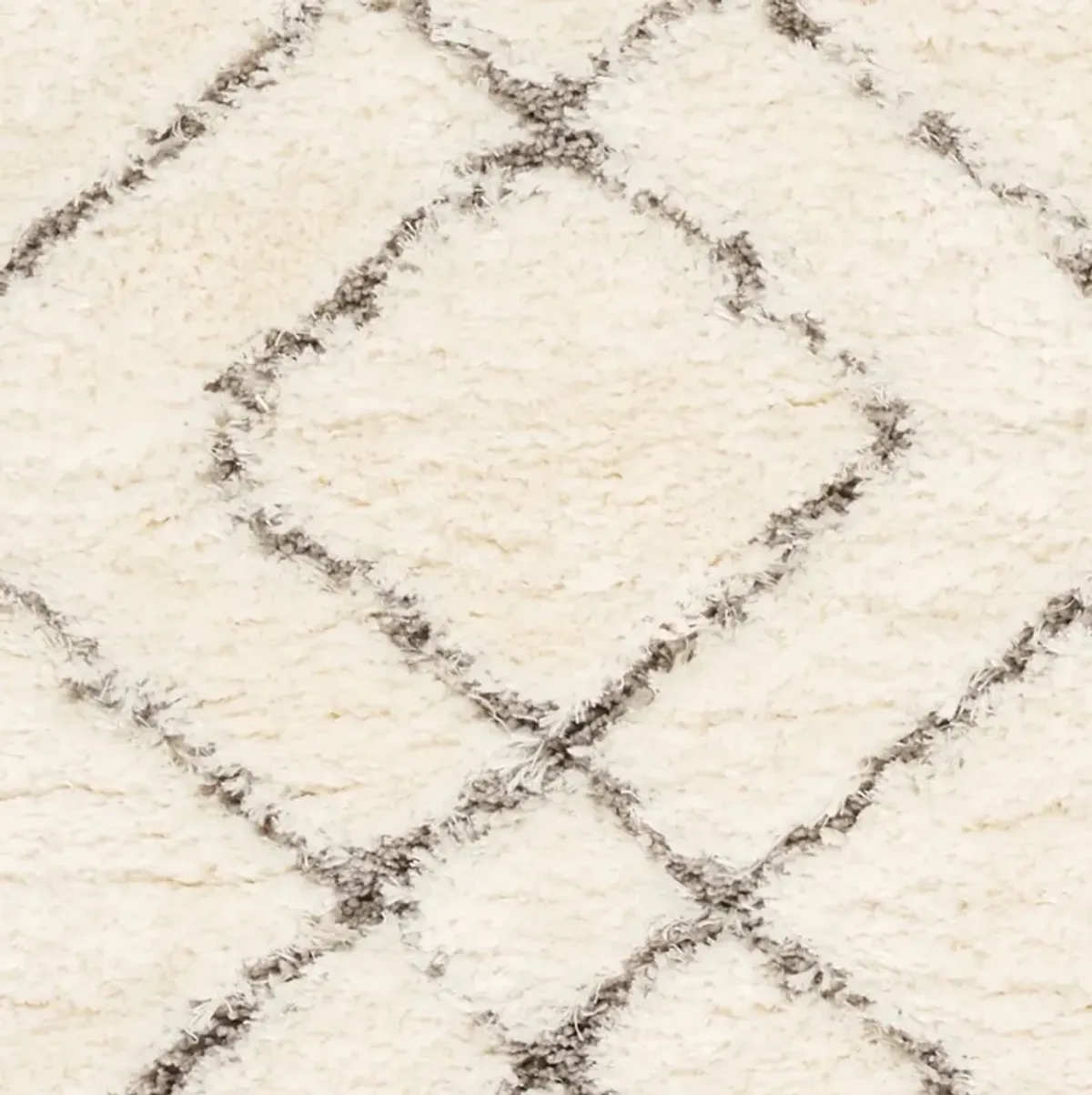 Lana Shag 6' x 9' Area Rug - Ivory/Black