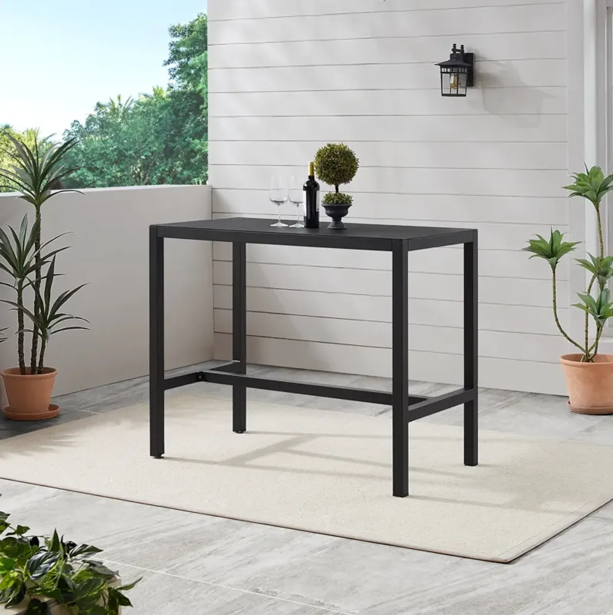 South Hampton Outdoor Bar Table - Black