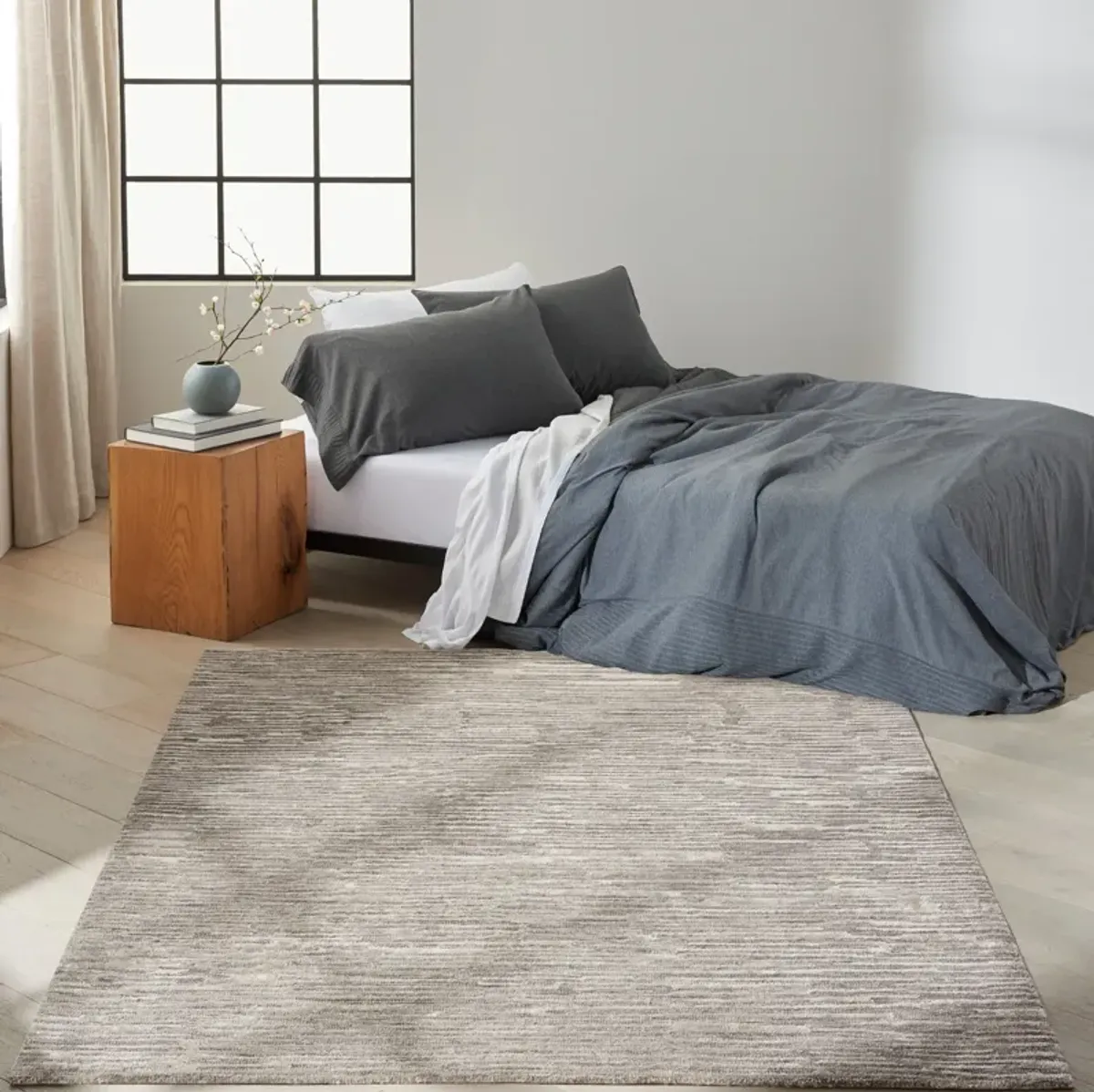 Linnea 4' x 6' Area Rug - Gray