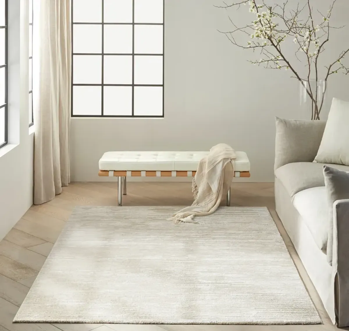 Linnea 4' x 6' Area Rug - Ivory