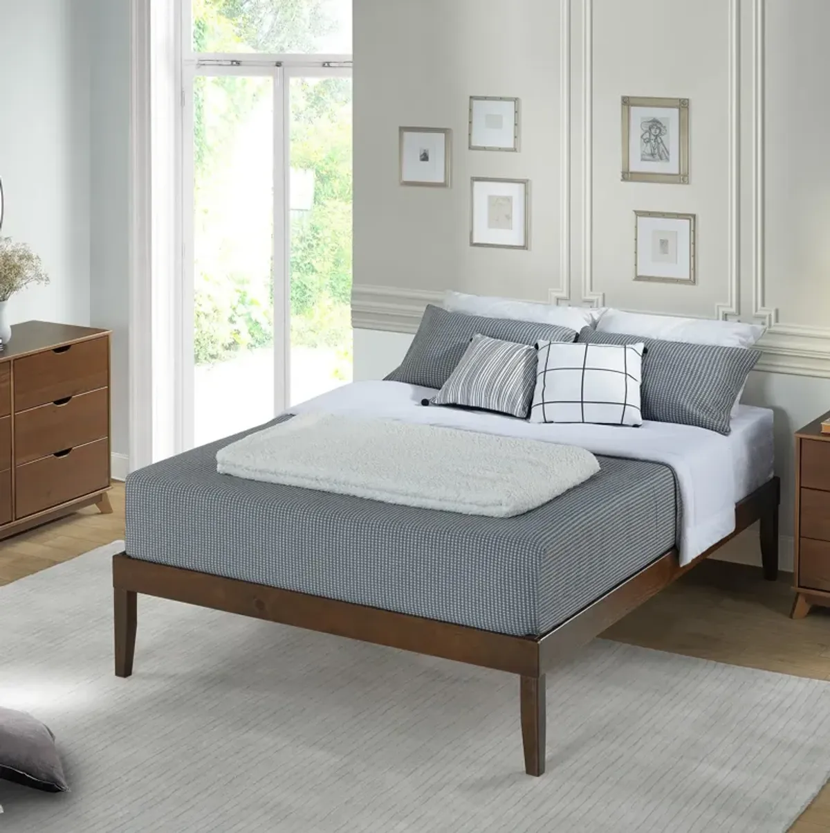 Elna Queen Platform Bed - Walnut