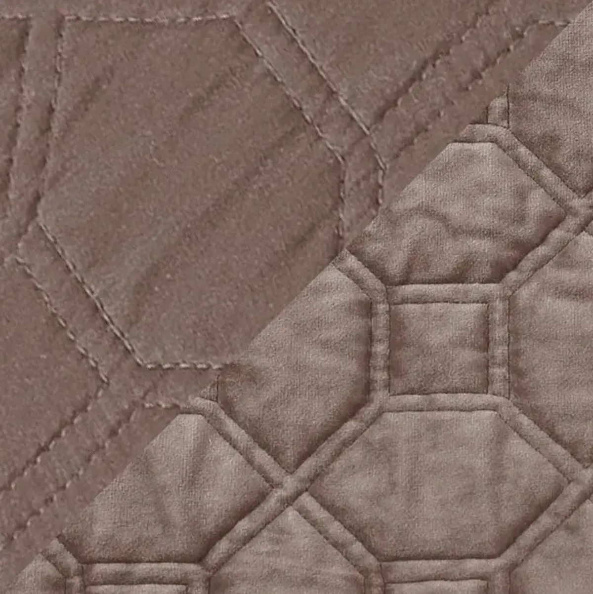 Coraline Full/Queen Quilt Set - Taupe