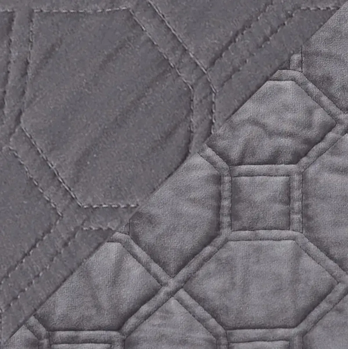 Coraline Full/Queen Quilt Set - Gray