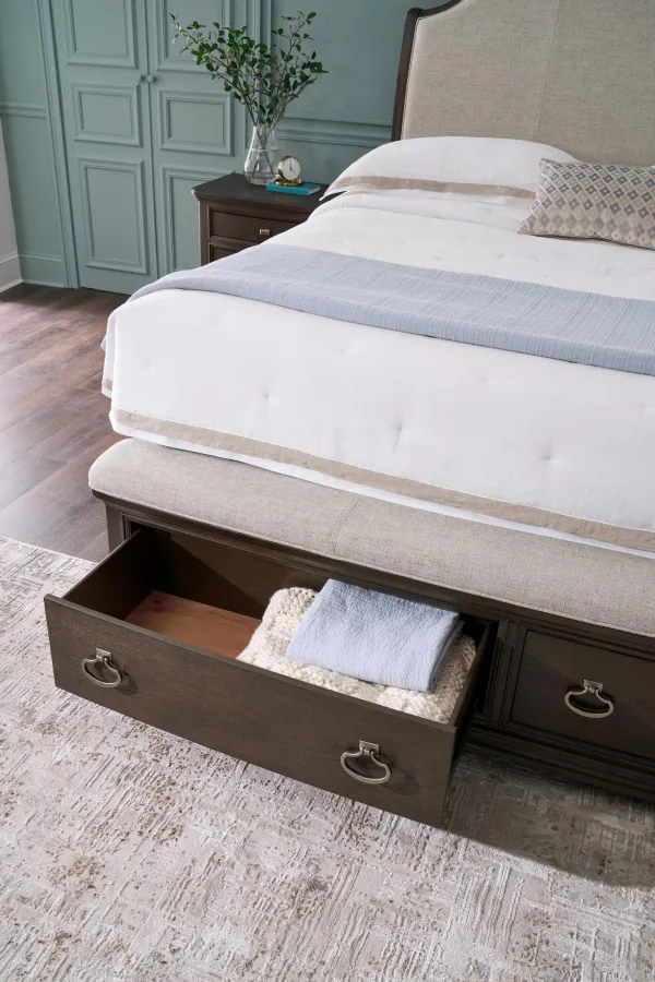 Grace 6-Piece Storage Bedroom Set with Dresser, Mirror & Nightstand with USB Charging