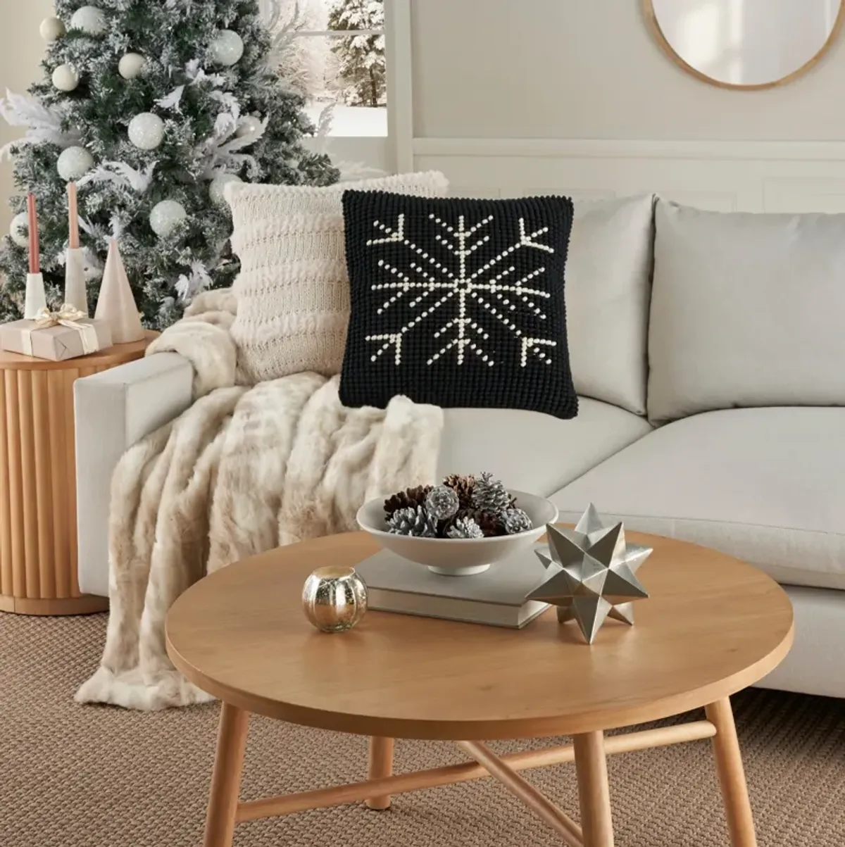 Snowflake 20" x 20" Accent Pillow - Black/Ivory