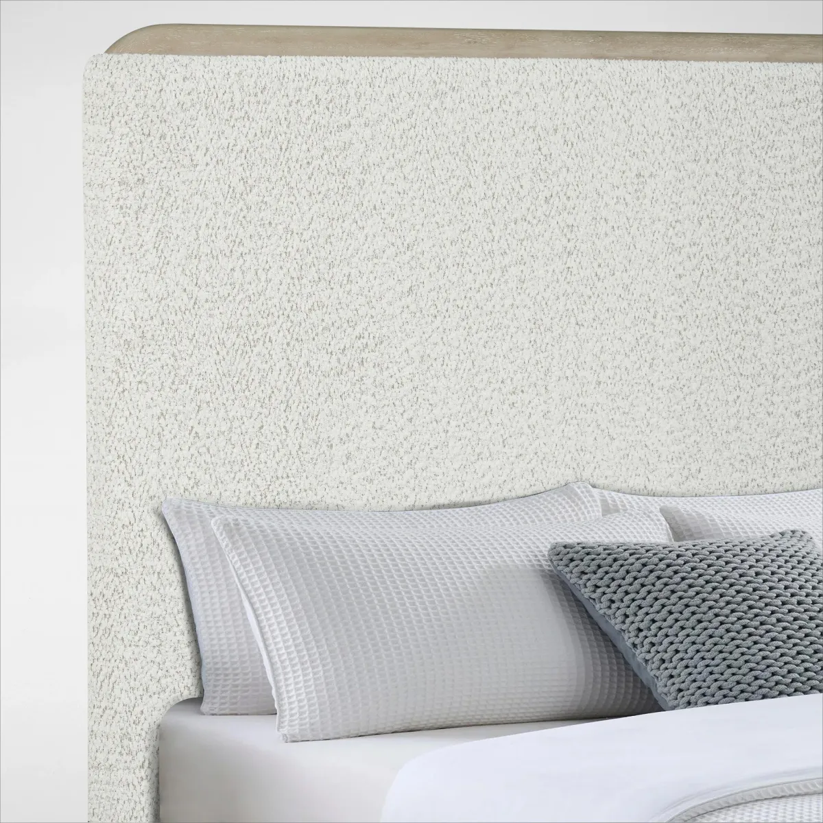 Tahoe Upholstered Queen Bed - Sand
