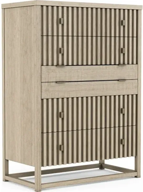 North Side-Drawer Chest