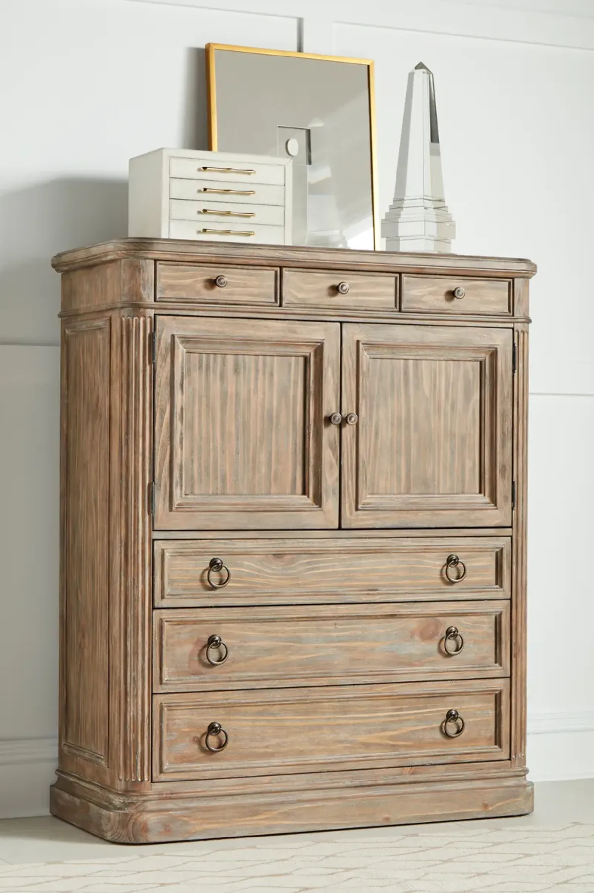 Architrave-Door/Drawer Chest