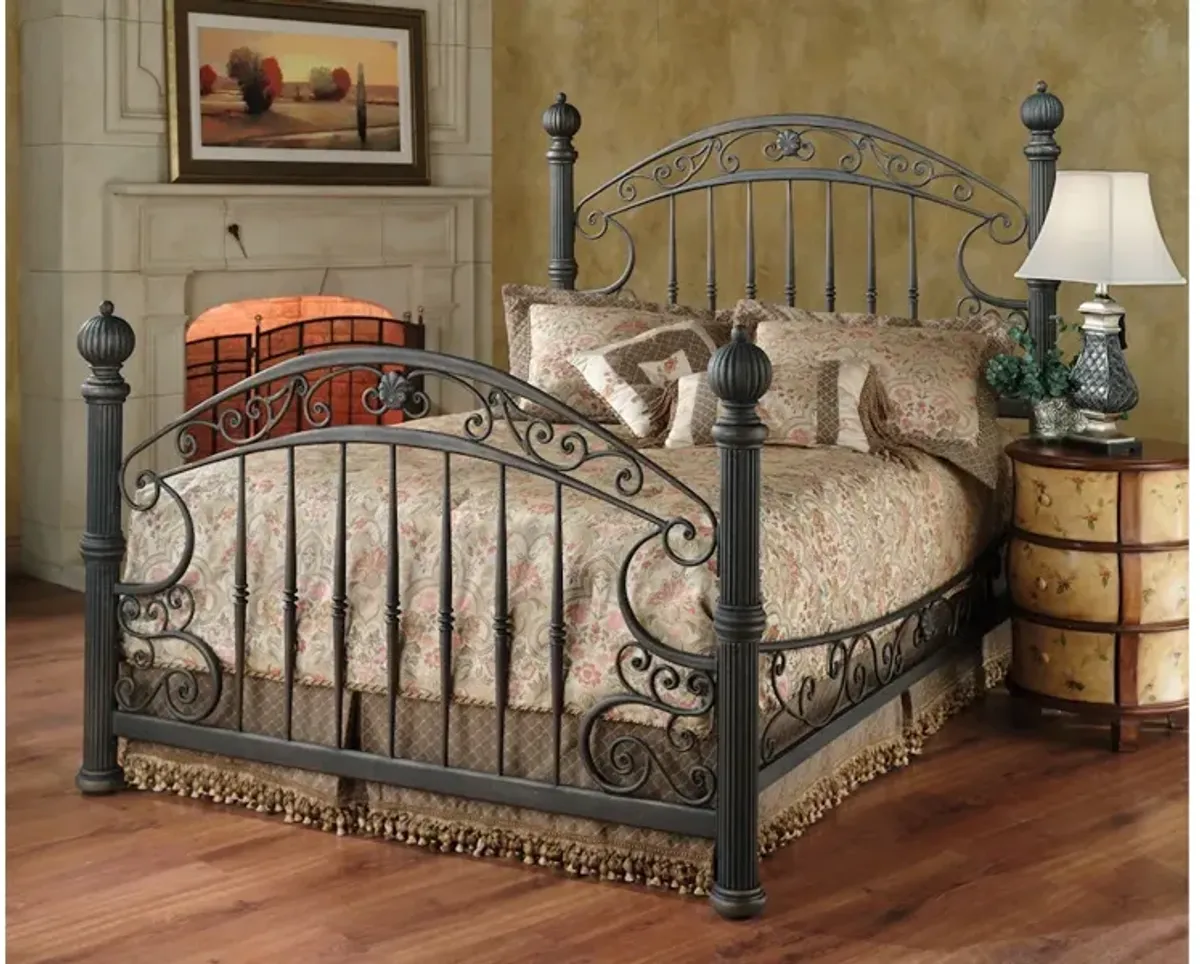 Chesapeake Bed Set - King - with Rails