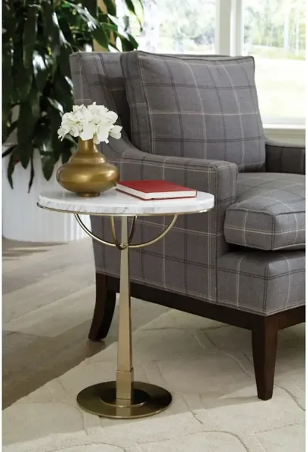 Oval Spot Table