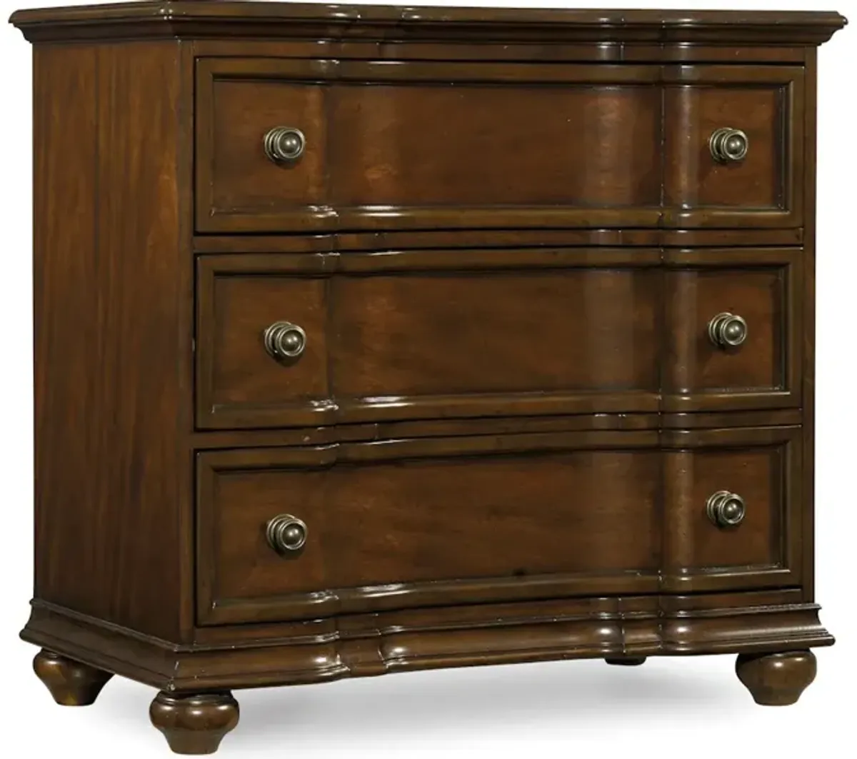 Leesburg Bachelor's Chest