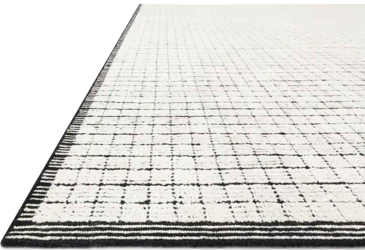 BEVERLY BEV-01 IVORY/BLACK 7'9 X 9'9 AREA RUG