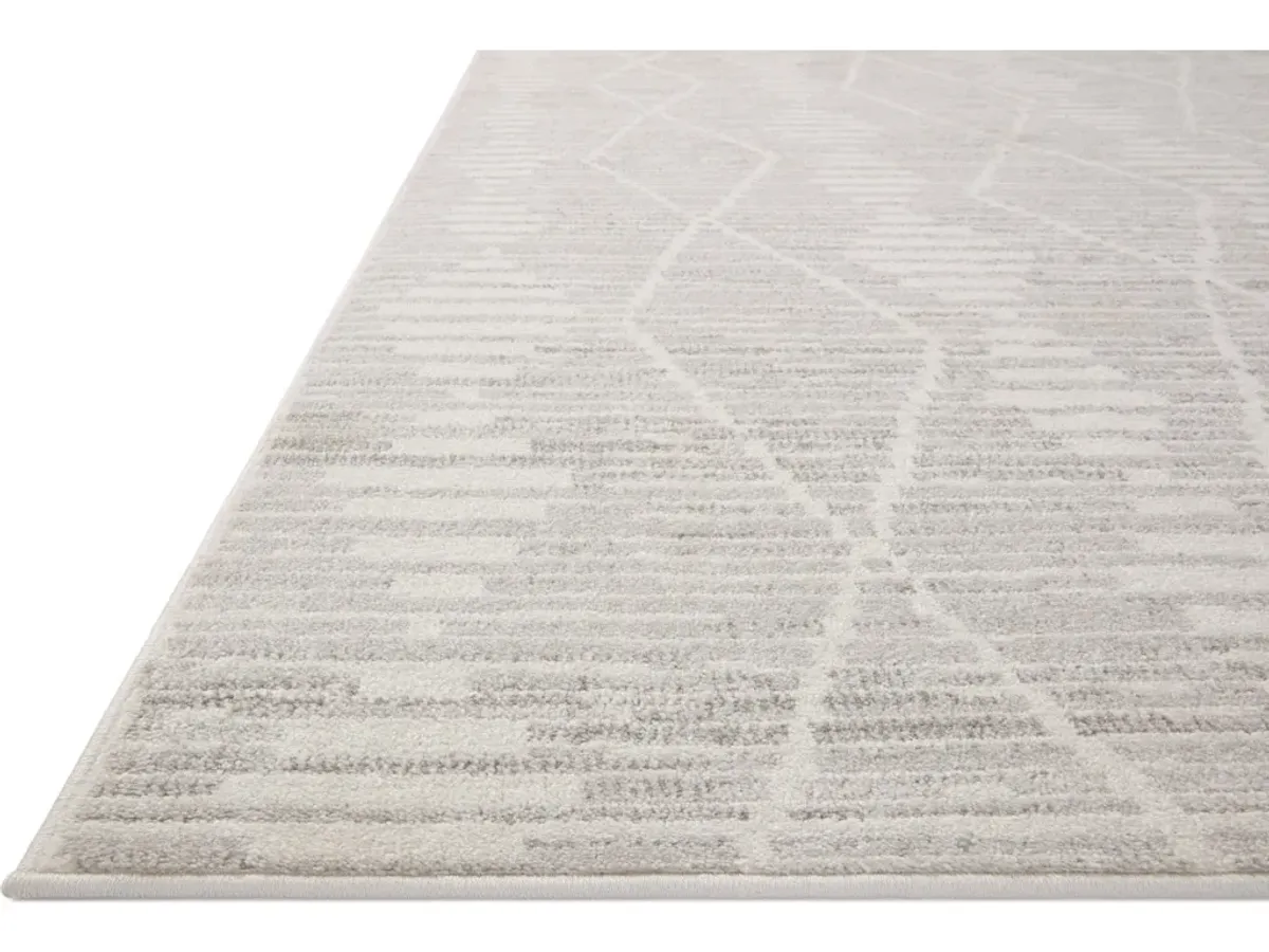 KAMALA KAM-02 IVORY/SILVER 6'7 X 9'6 AREA RUG