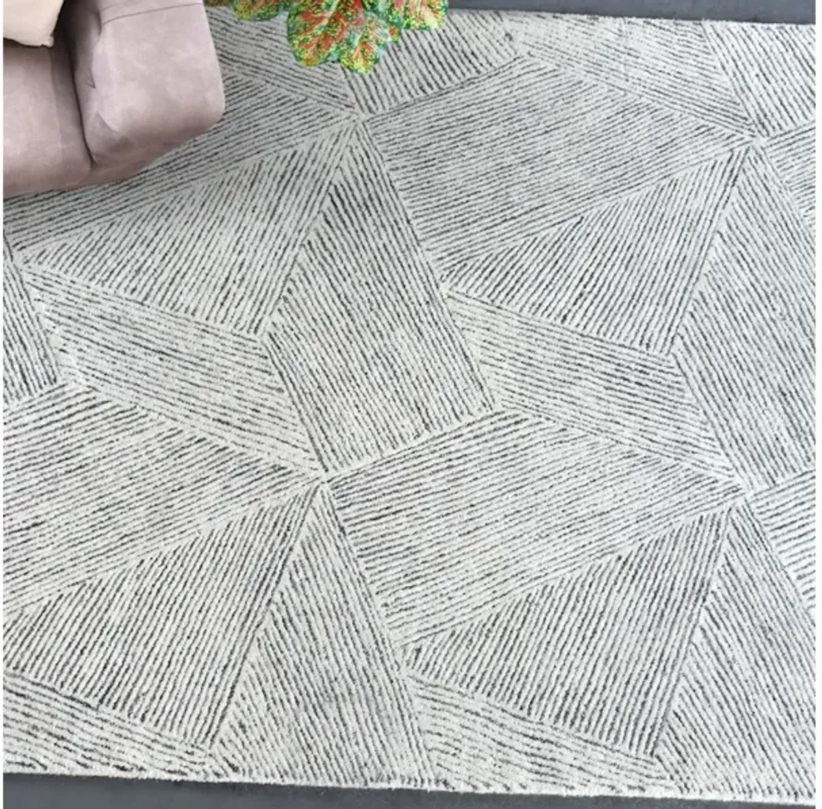 Paonia Geometric 8 X 10 Rug