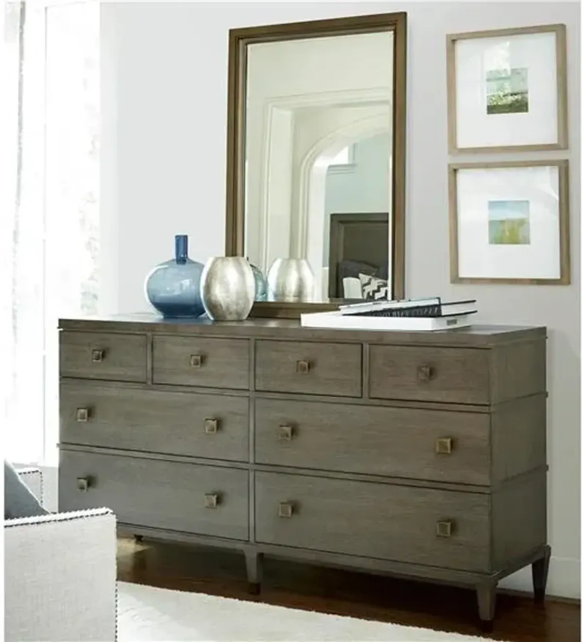 Playlist Dresser