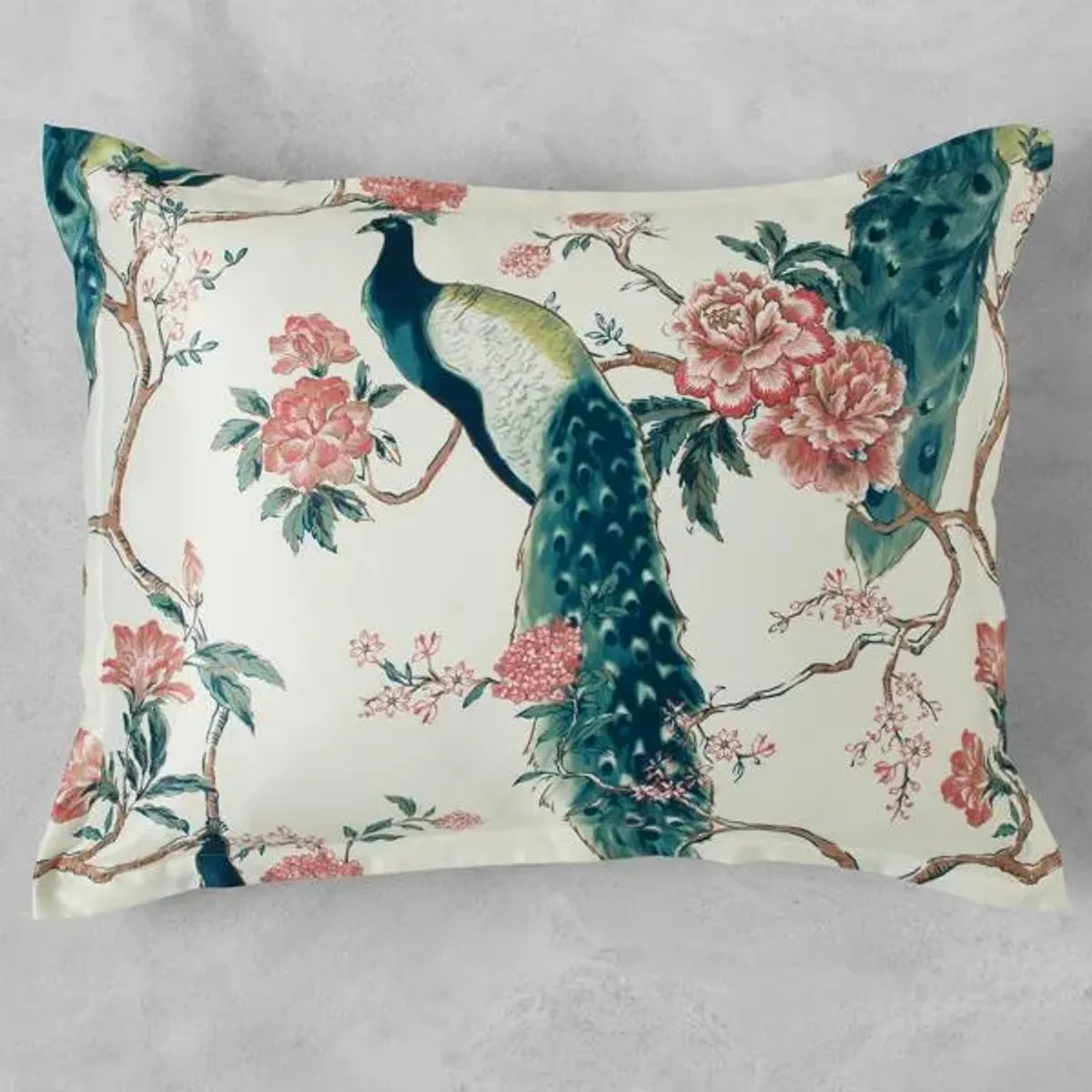 Pavo Bedding - Ivory