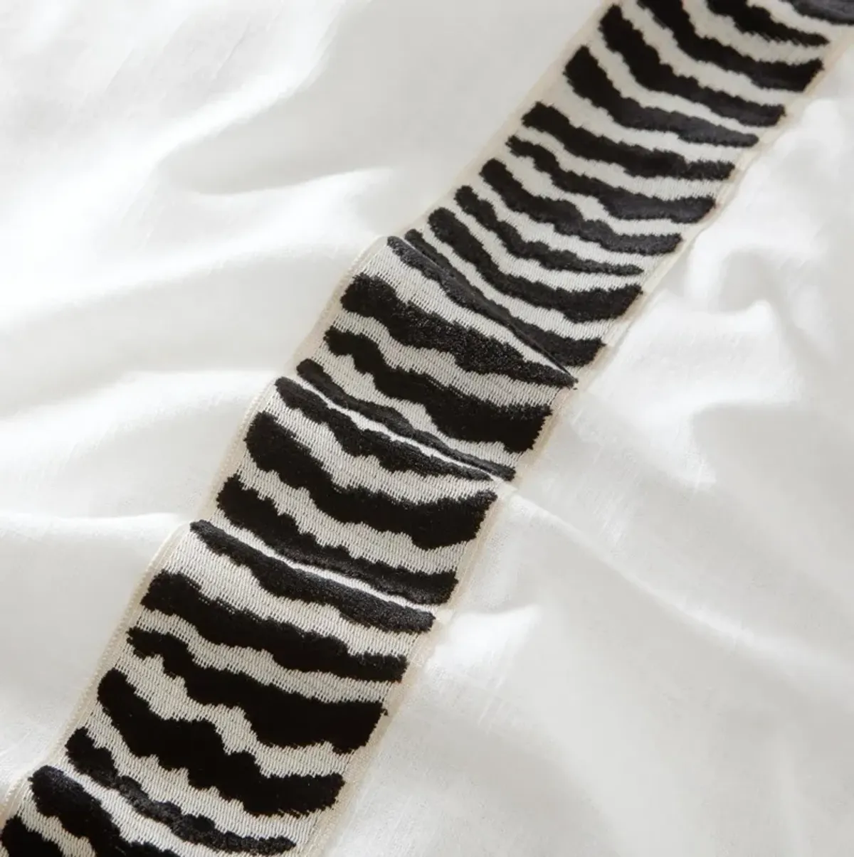 Nikki Chu - Hasina Bedding - Black