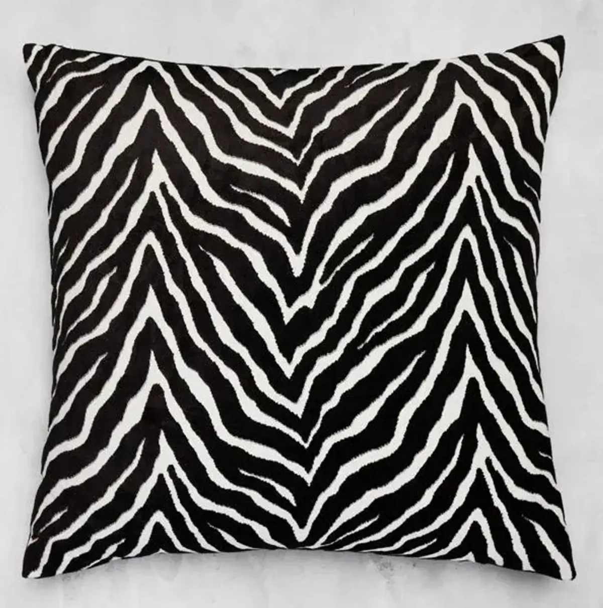 Nikki Chu - Hasina Bedding - Black