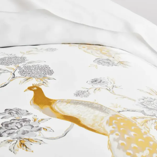 Pavo Bedding - Ivory/Gold